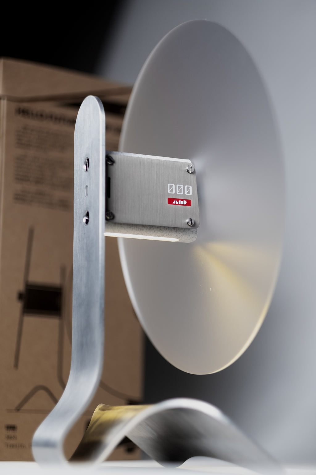 GRAMOPHONE LAMP
